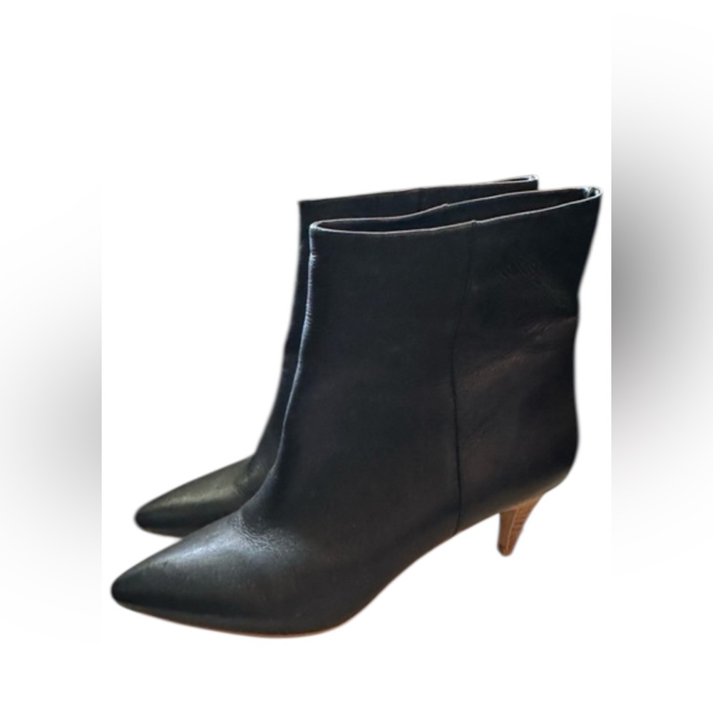 Dolce Vita Dee Dee Kitten Heeled Booties